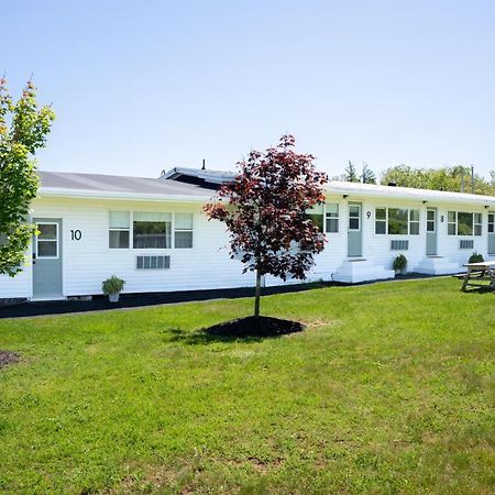 The Breeze Motel Wolfville Exterior foto